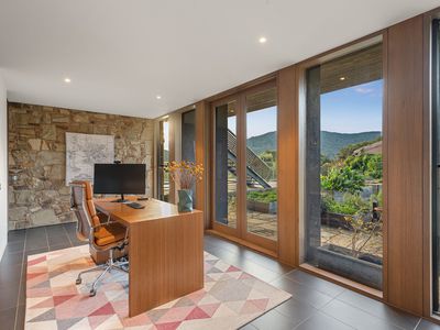 2 Tucketts Road, Mount Macedon