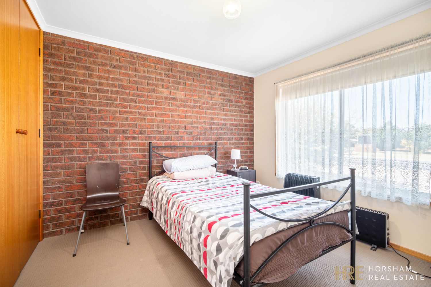 1 / 12 Remlaw Road, Horsham