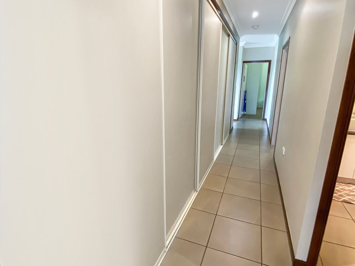 2 Larfield Close, Atherton