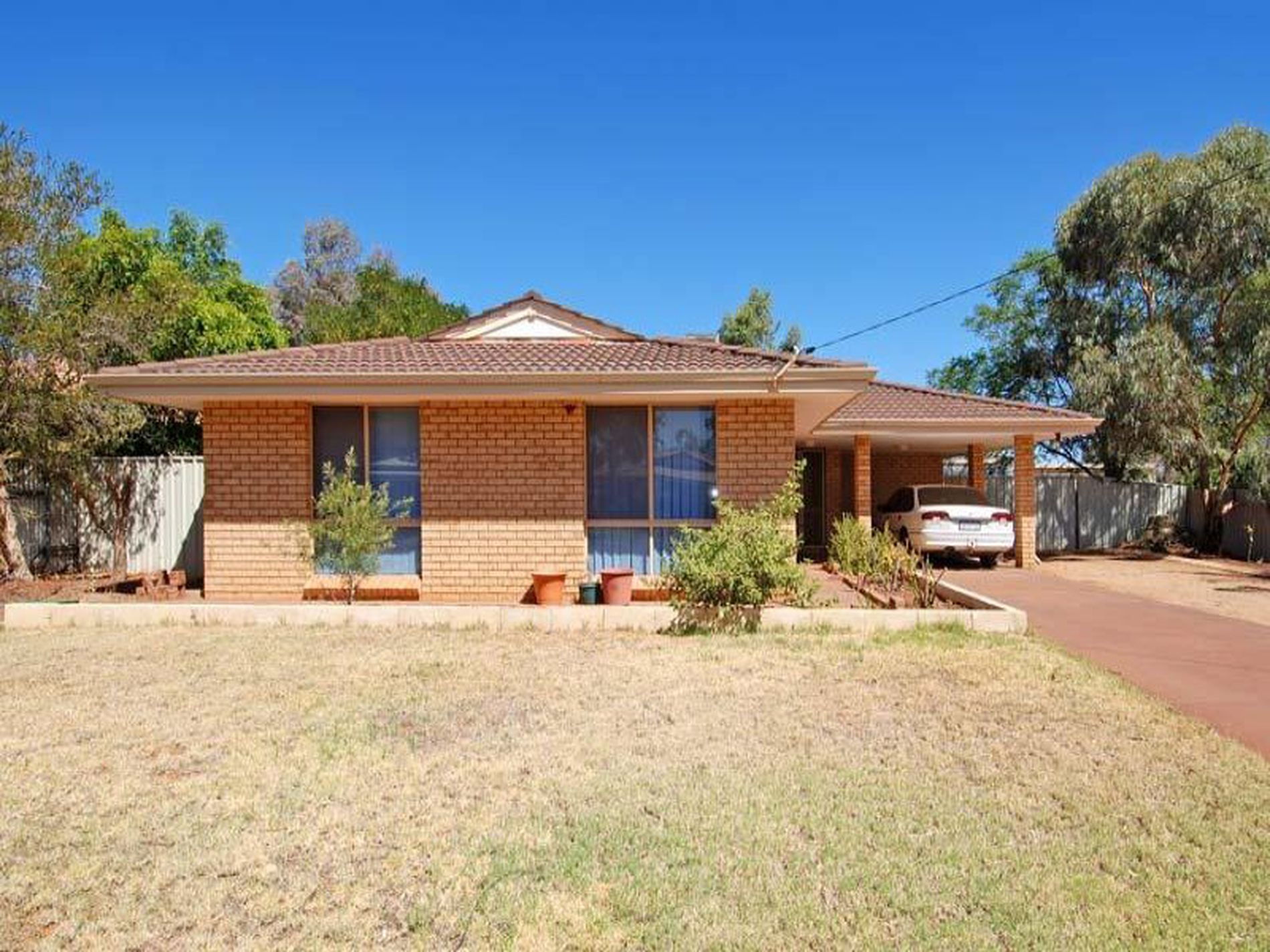 6 Montgomery Lane, Hannans