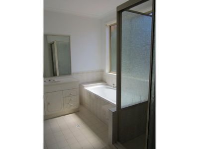 3 / 5 Robertson St, Shellharbour