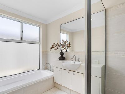 1B Bowra Avenue, Woodlands