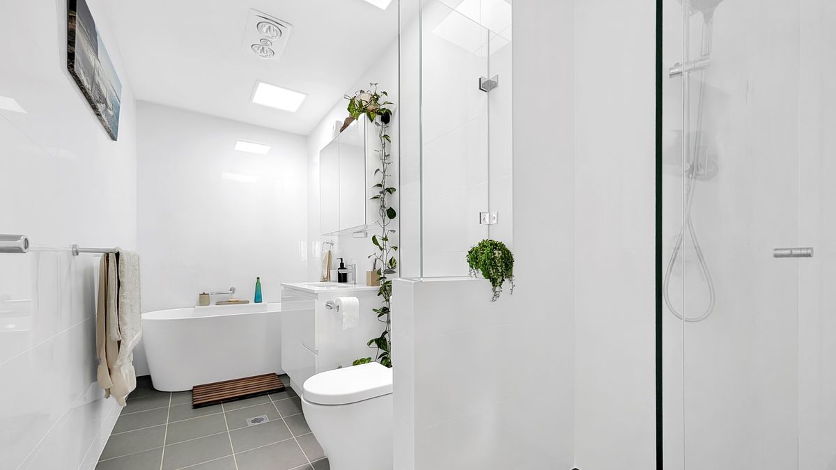 6 Yellowfin Close, Narooma