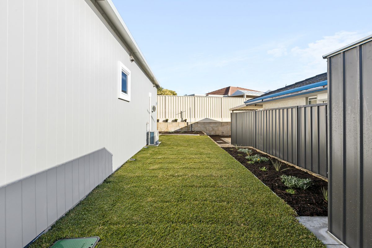 Rear Granny Flat, 33 Attwood Place, Clarkson