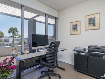 202 / 19 The Circus, Burswood