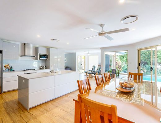 Your Private Family Oasis in a Peaceful Cul-de-Sac image 4