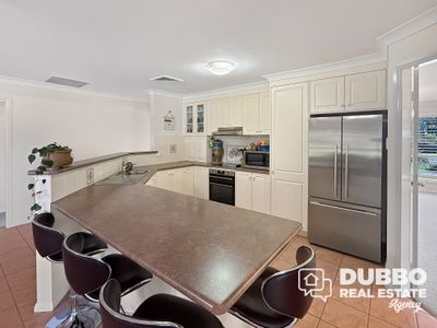 39 Grangewood Drive, Dubbo