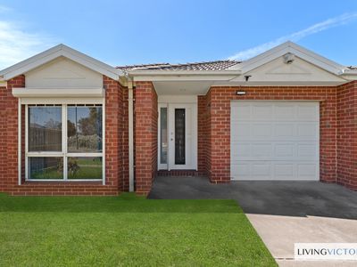 22 Millstream Way, Caroline Springs