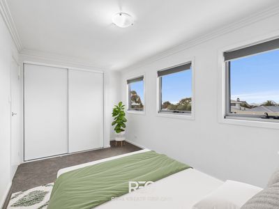 3 Dylan Place, Leopold