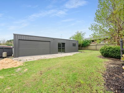 19 Dry Creek Road, Donovans