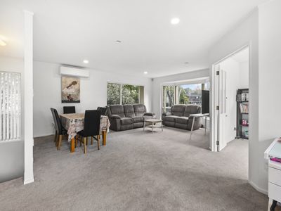 35 Rifleman Rise, Unsworth Heights