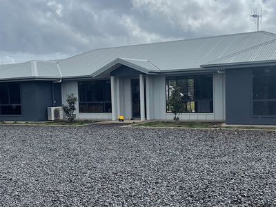 20B Parklands Dr, Branyan