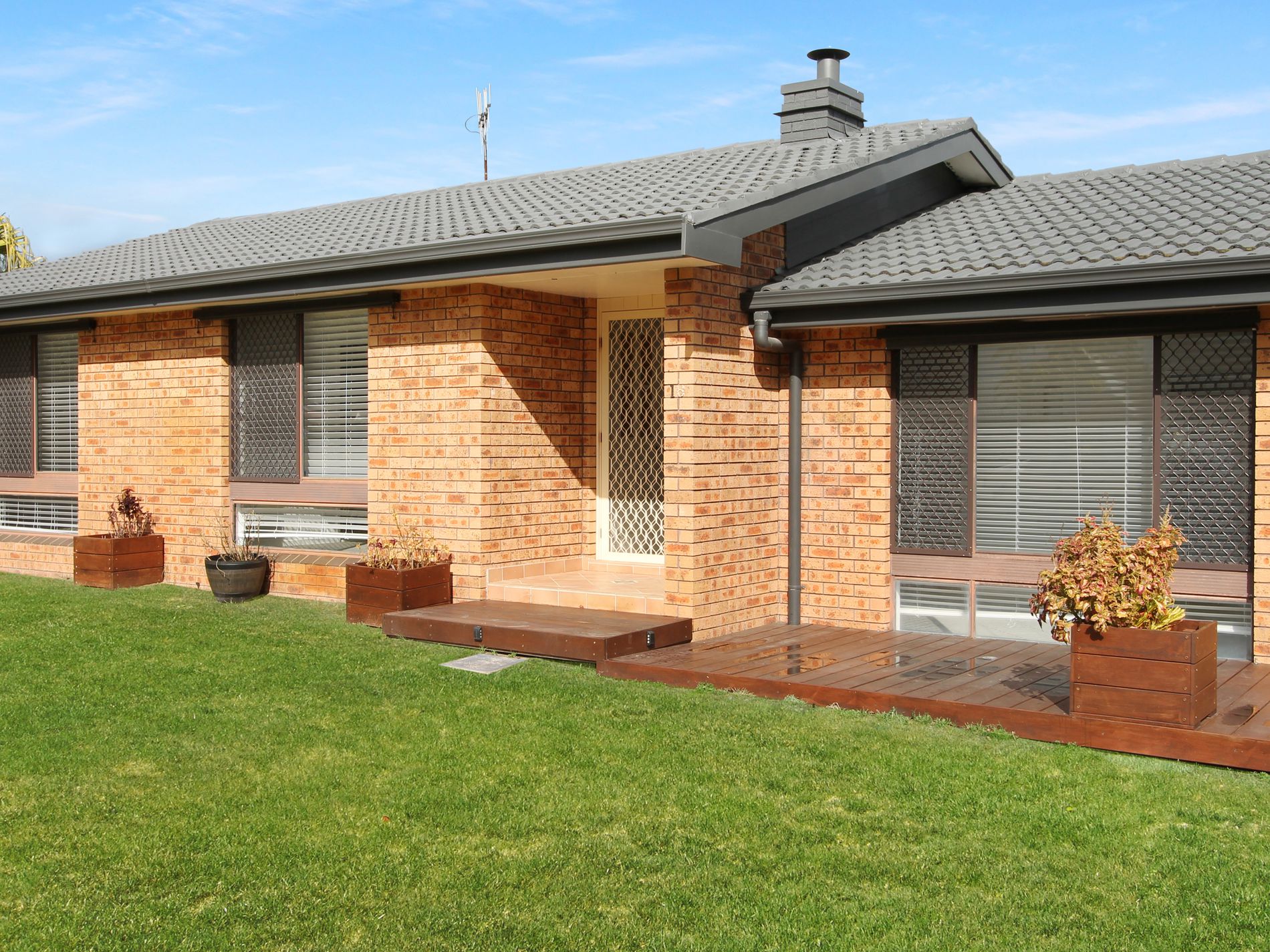 18 De Lore Crescent , Tuncurry
