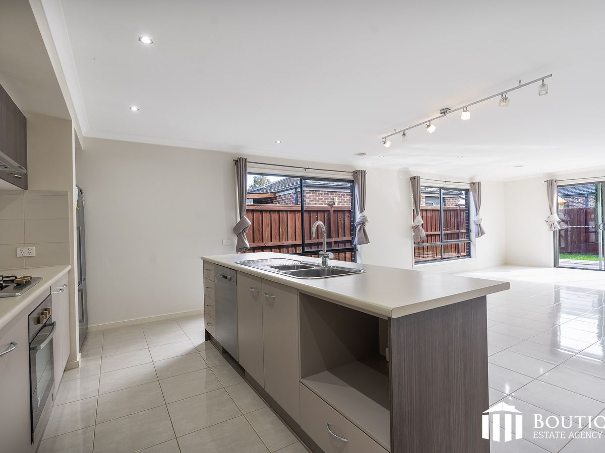3 Heathfield Lane, Officer