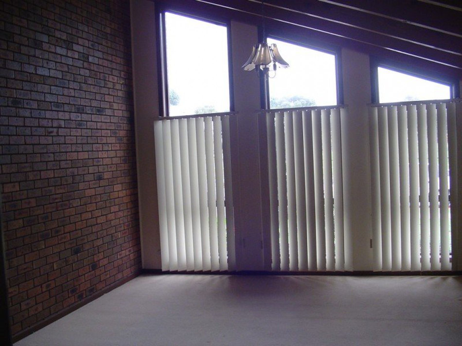 1 / 42 Woodville Park Drive, Hoppers Crossing