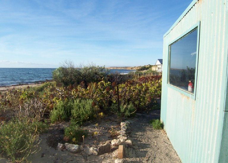 34 Davey Road, Rogues Point