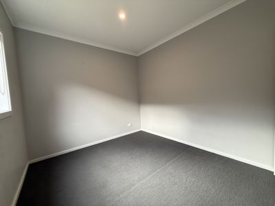 14A Tableland Road, Tarneit