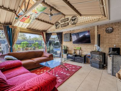 33 Roseheath Boulevard, Kiara