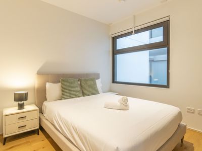 1005 / 6 Galloway Street, Mascot