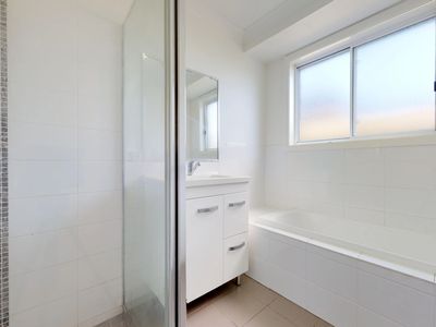 22 Dalbeattie Crescent, Dubbo