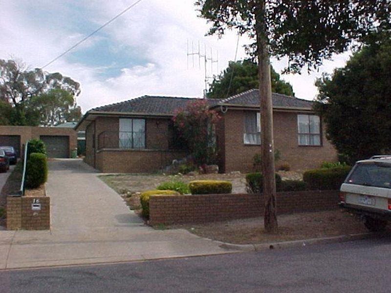 16 Cricket Street, Mansfield