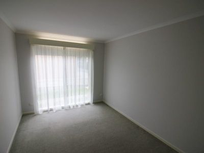 8A Calder Street, Manifold Heights