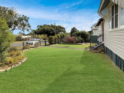 4 BEATRICE STREET, Atherton
