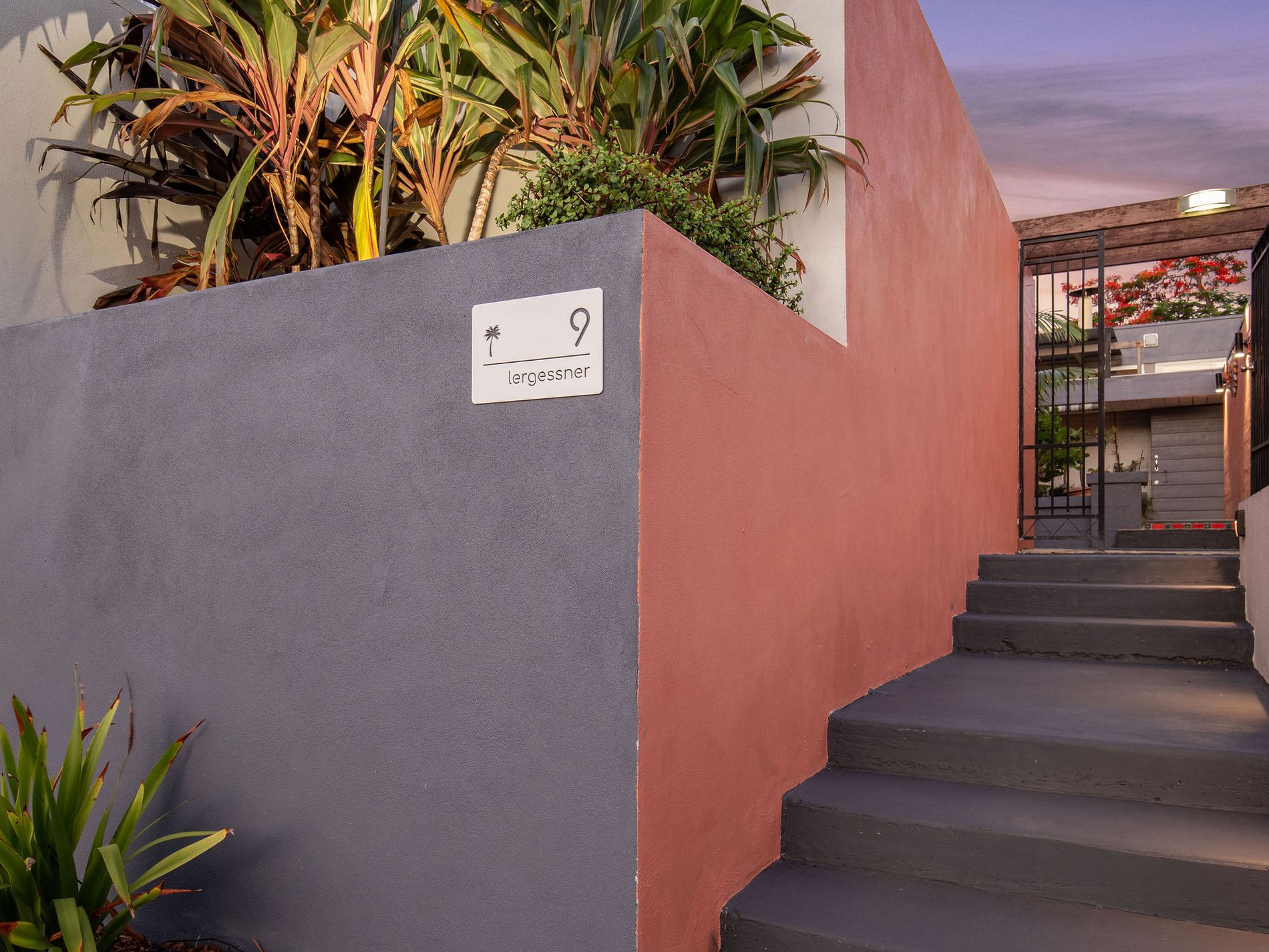 9 Lergessner Street, Biggera Waters