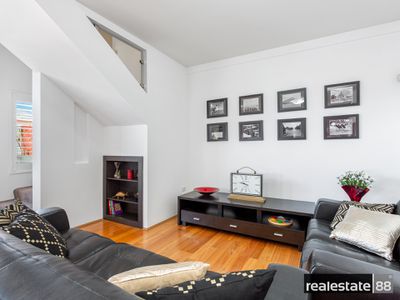 1 / 29 Rawlins Street, Glendalough
