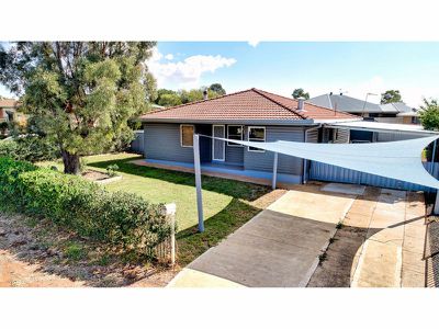 25 Spears Drive, Dubbo
