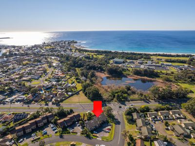 5 / 2 Blackbutt Way, Barrack Heights