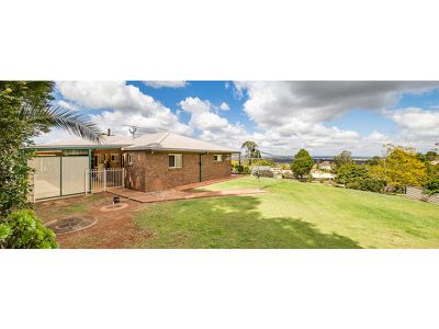 12 Kathy Street, Kingaroy