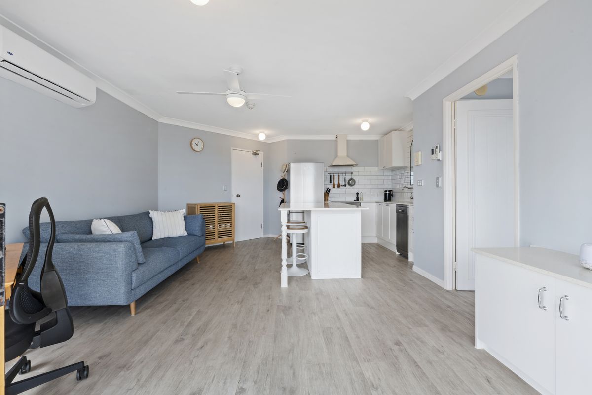 50 / 210 Surf Parade, Surfers Paradise