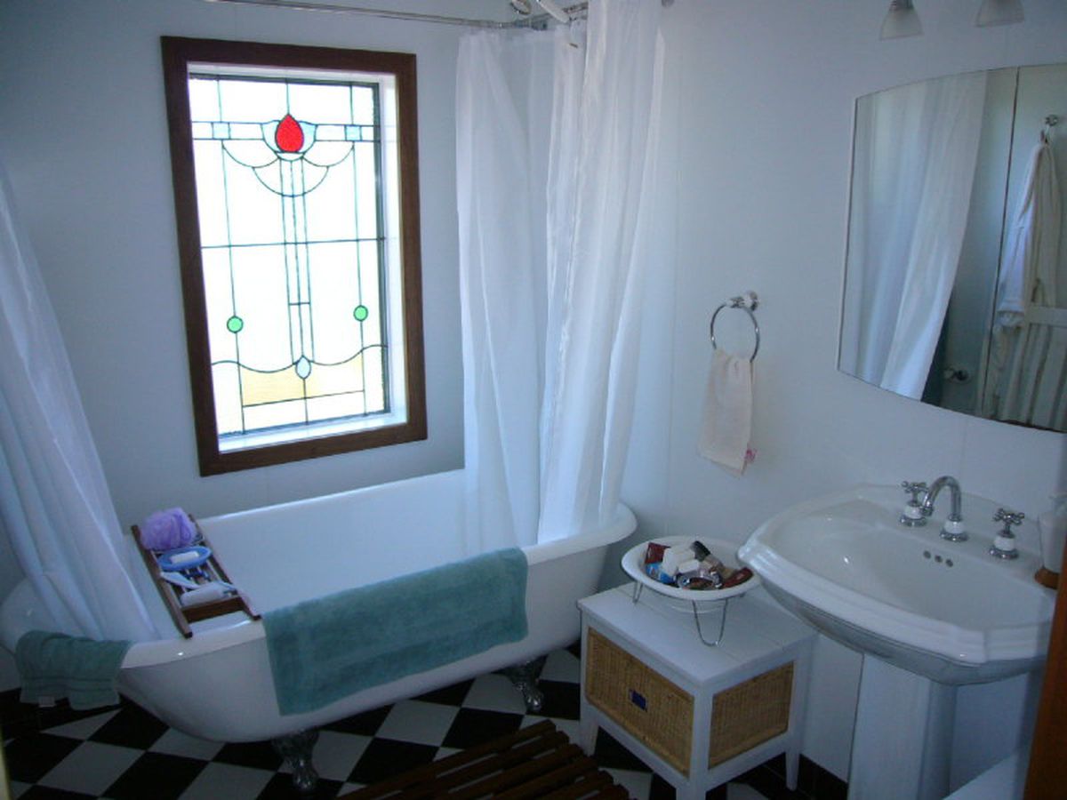 Lemon Tree Passage, Lemon Tree Passage - Thumbnail 3