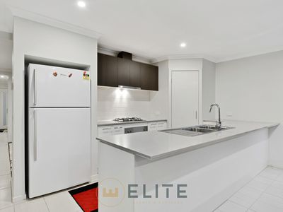 121 Rossiter Retreat, Cranbourne North