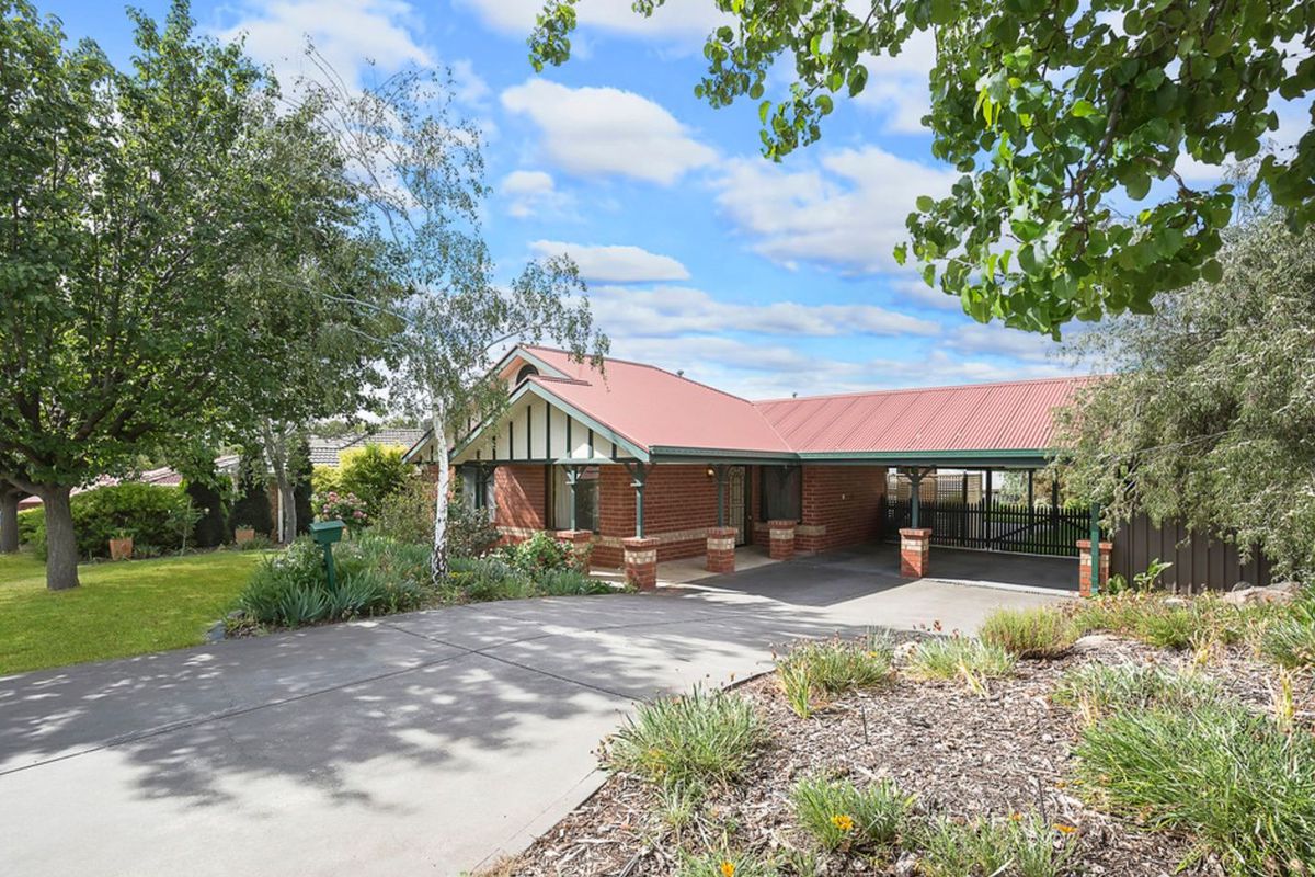 17 Washington Court, Golden Grove