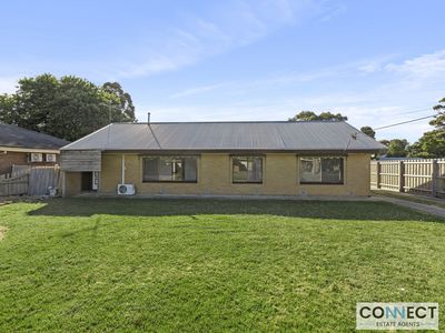 4 Oshannessy Street, Pakenham