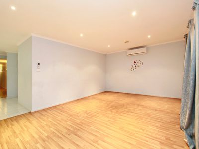 23 Lakeview Drive, Narre Warren South