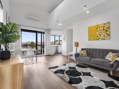 2F / 5 Furneaux Way, Remuera