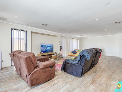 69 Blackwood Meander, Yanchep