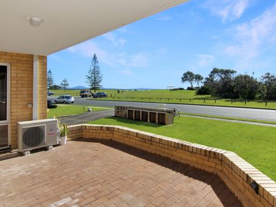 1 / 94 HEAD STREET, Forster