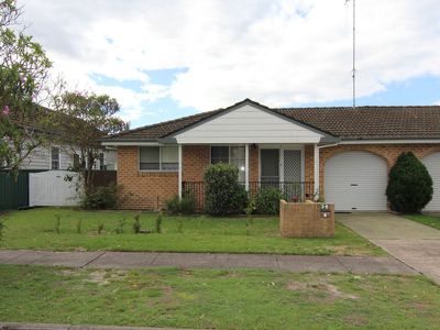 2 / 9 Stanley Street, Forster