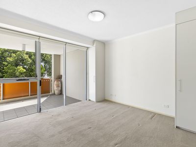 1206/172 Grey Street, South Brisbane