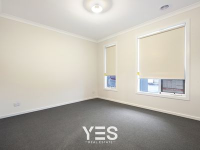 21 Whitestrand Road, Clyde North