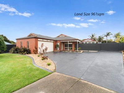 4 Palagia Court, Somerville