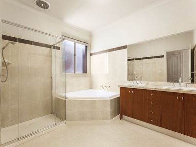 10 Narrak Road, Balwyn