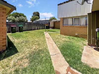 1 / 8 Quarry Road, Forbes