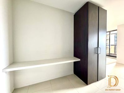 2710 / 639 Lonsdale Street, Melbourne