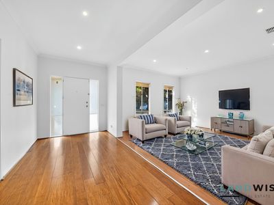 2 Elgar Lane, Caroline Springs