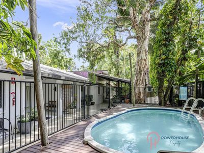 Room 1 / 19 Veivers Road, Palm Cove
